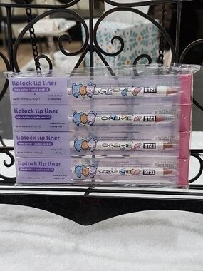 THE CREME SHOP BT21 LIPLOCK LIP LINER